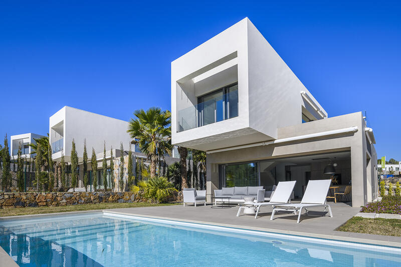 Villa til salg i Las Colinas Golf, Alicante