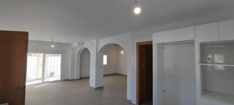 3 Schlafzimmer Landhaus zu verkaufen