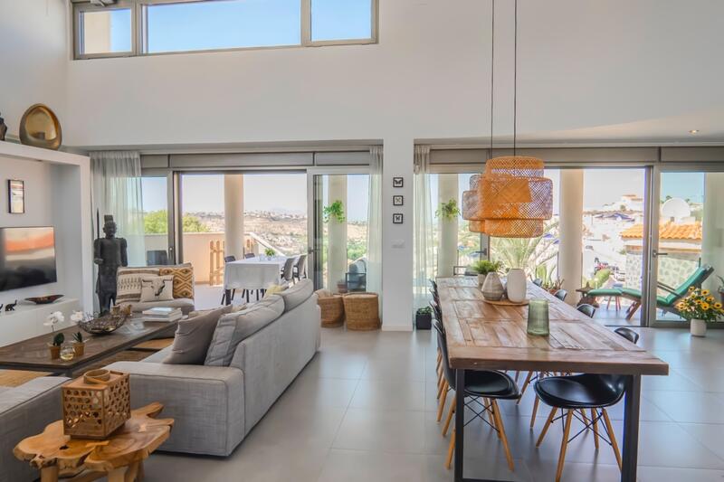 4 Cuarto Villa en venta
