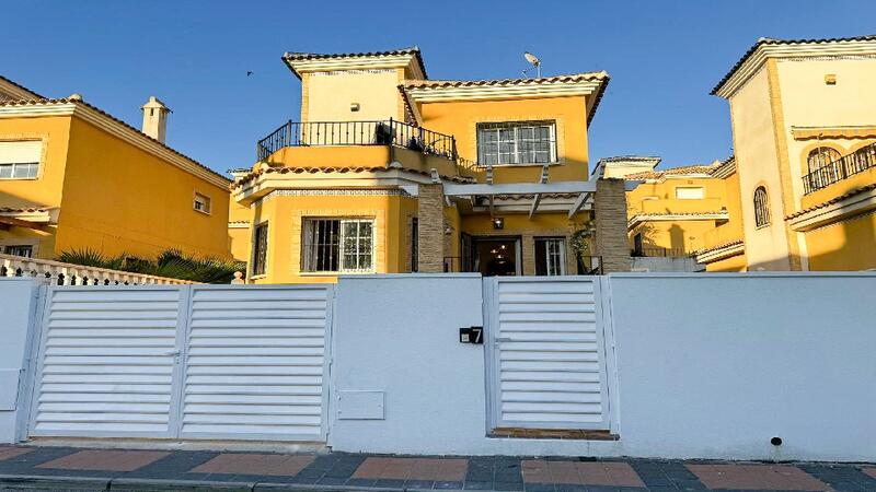 5 Schlafzimmer Villa zu verkaufen