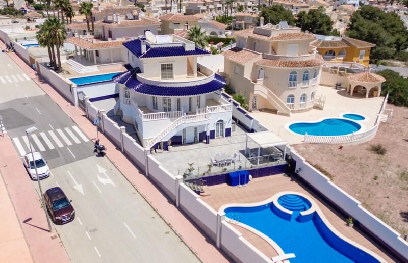 Villa for sale in Ciudad Quesada, Alicante