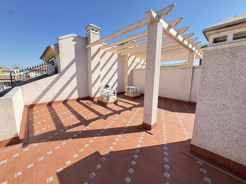2 Cuarto Adosado en venta