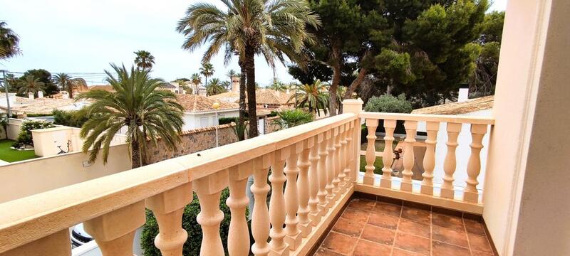 4 slaapkamer Villa Te koop