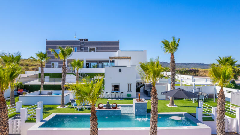 5 soverom Villa til salgs