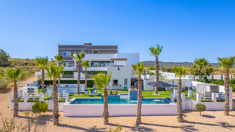 5 soverom Villa til salgs