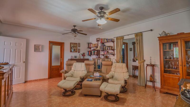3 slaapkamer Landhuis Te koop