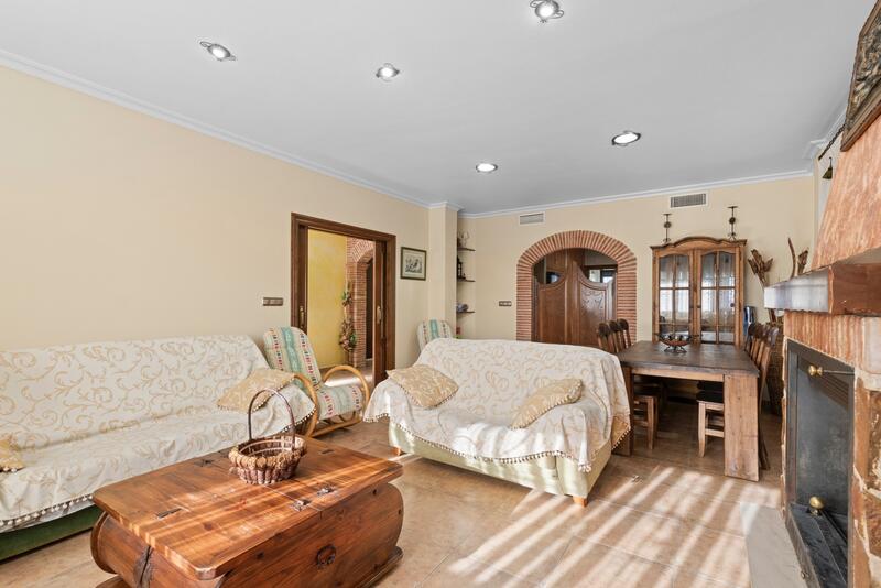3 slaapkamer Landhuis Te koop