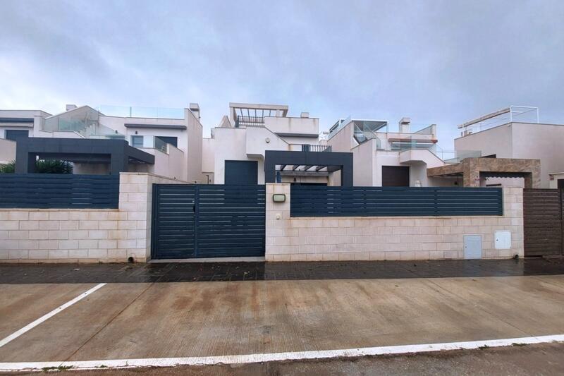 3 bedroom Villa for sale