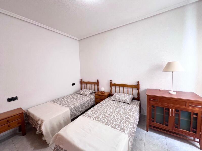 2 bedroom Townhouse for sale
