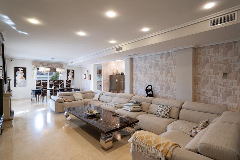 5 slaapkamer Villa Te koop