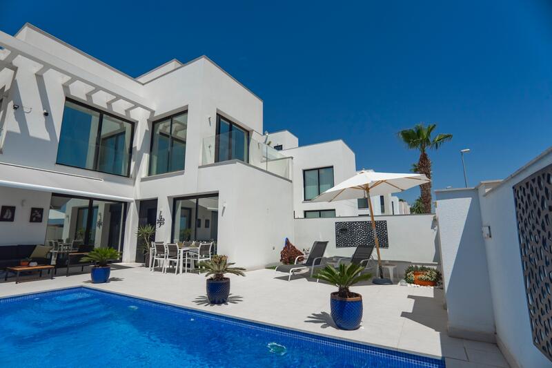 3 slaapkamer Villa Te koop