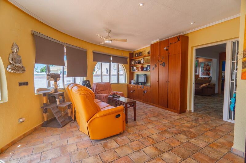 4 Schlafzimmer Villa zu verkaufen