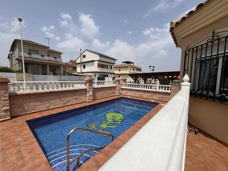 2 Cuarto Villa en venta