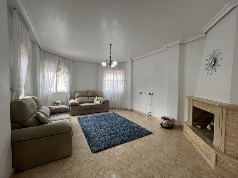 2 Cuarto Villa en venta