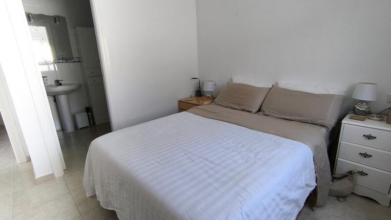 2 Schlafzimmer Villa zu verkaufen