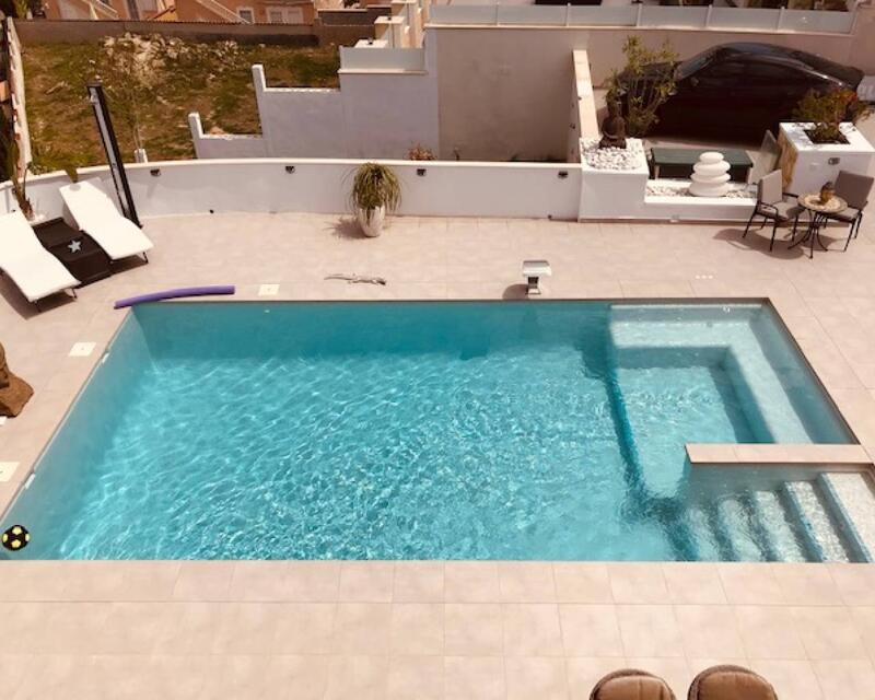 6 Cuarto Villa en venta