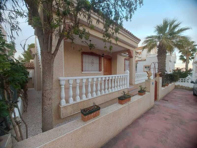 3 Cuarto Villa en venta