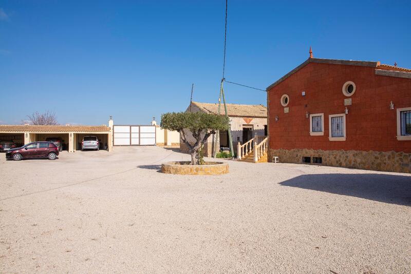 6 slaapkamer Landhuis Te koop