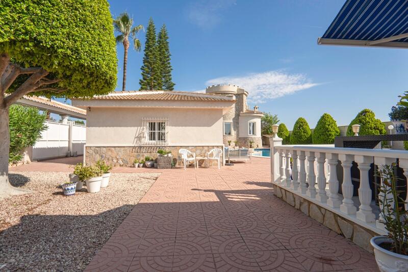 5 Cuarto Villa en venta