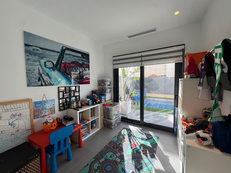 4 Schlafzimmer Villa zu verkaufen