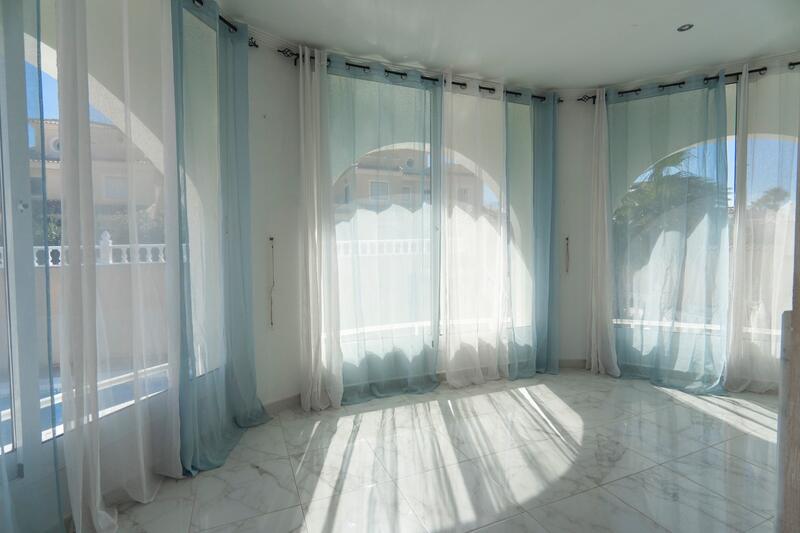 3 Cuarto Villa en venta