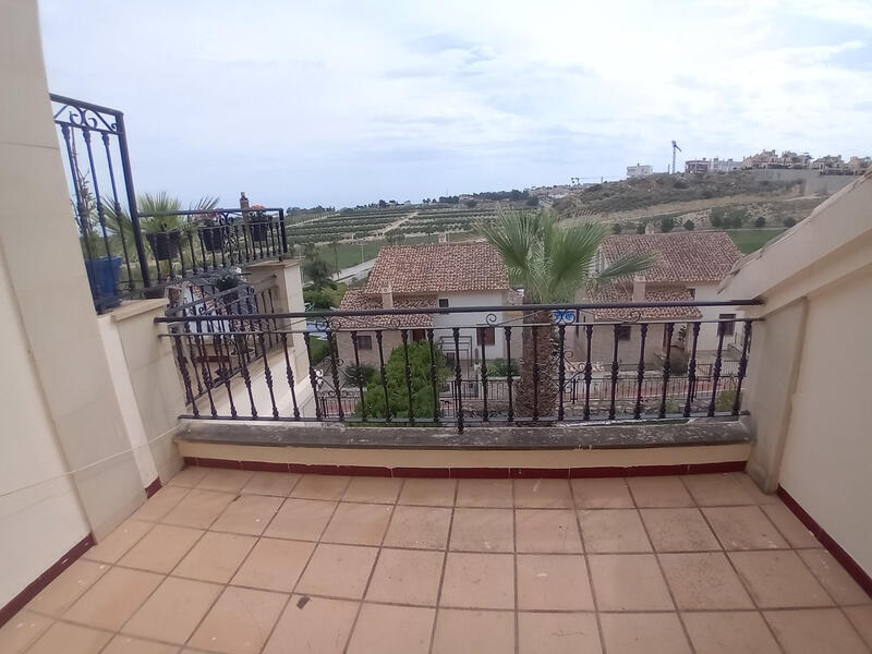 3 Cuarto Adosado en venta