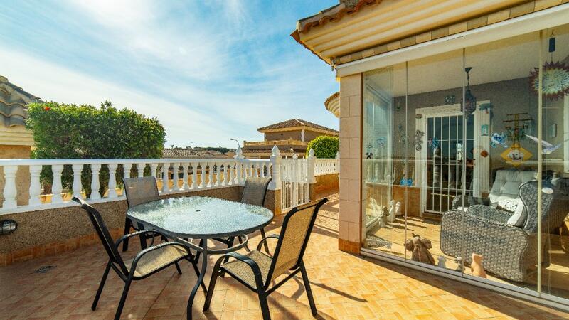 2 Schlafzimmer Villa zu verkaufen