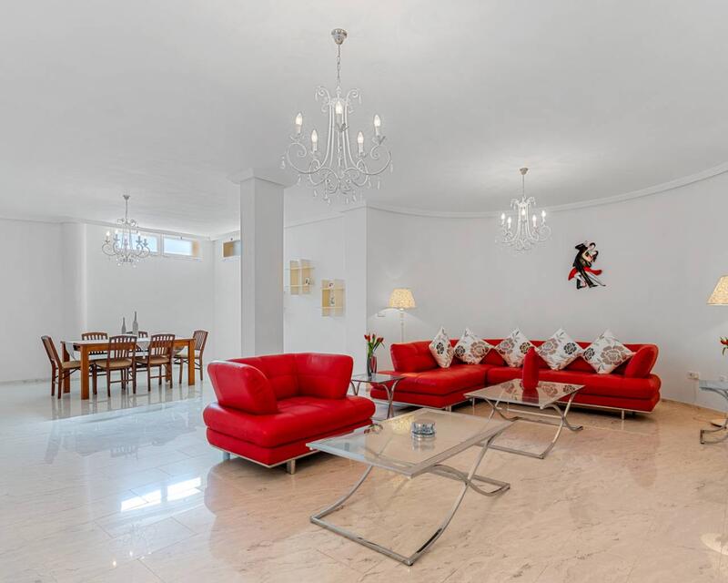 5 bedroom Villa for sale