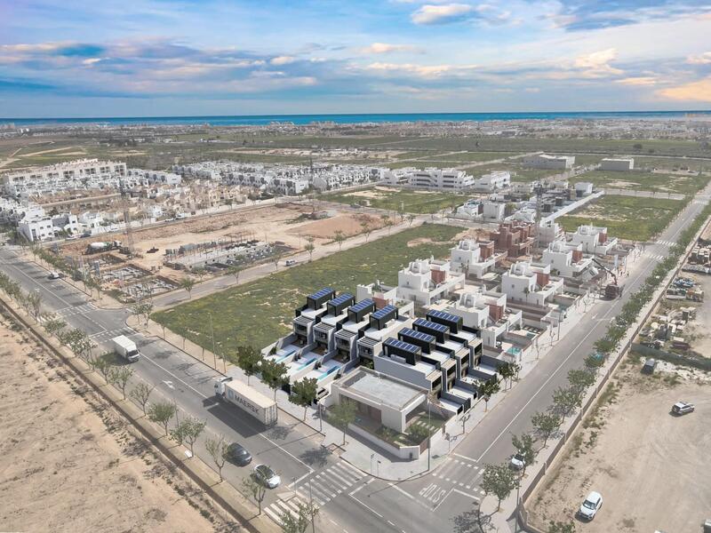 3 спальная комната городская тюрьма продается