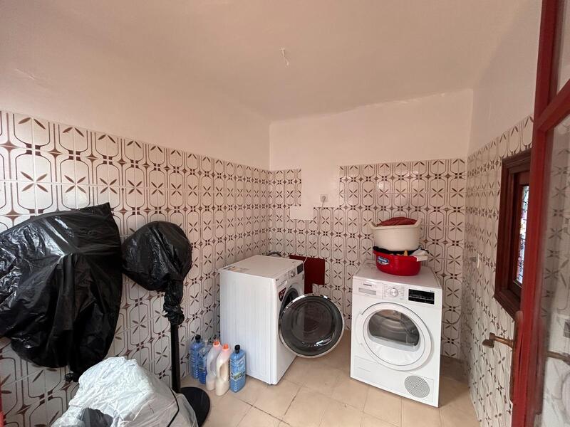 2 Schlafzimmer Stadthaus zu verkaufen