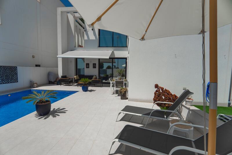 3 Cuarto Villa en venta