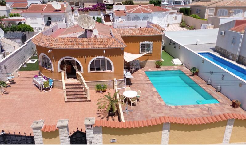 4 chambre Villa à vendre
