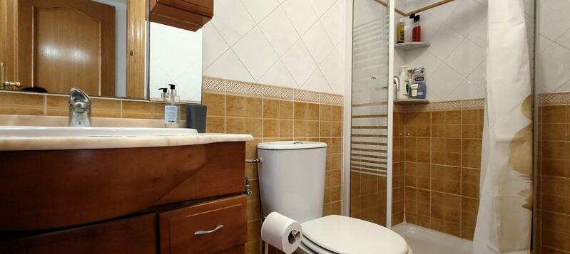 4 bedroom Townhouse for sale