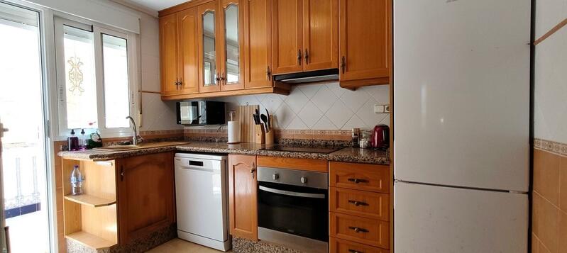 4 bedroom Townhouse for sale