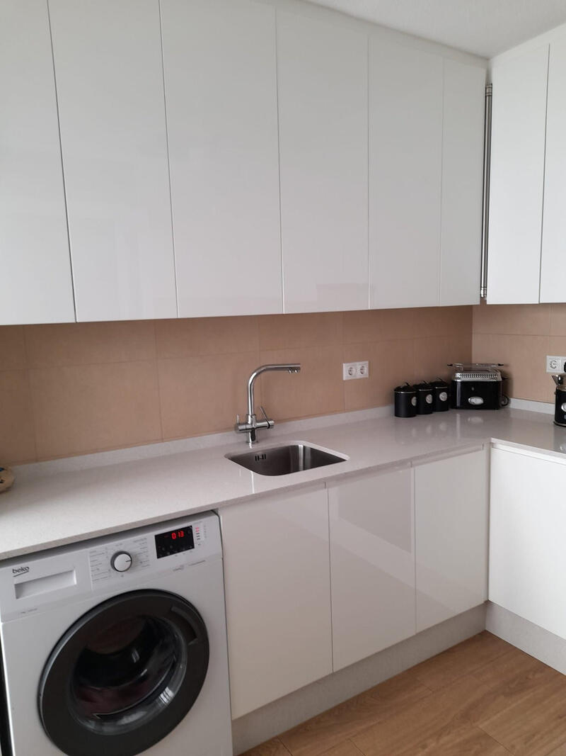 3 slaapkamer Gezinswoning Te koop