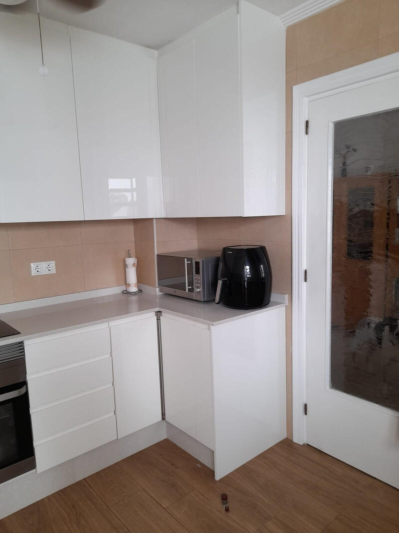 3 slaapkamer Gezinswoning Te koop