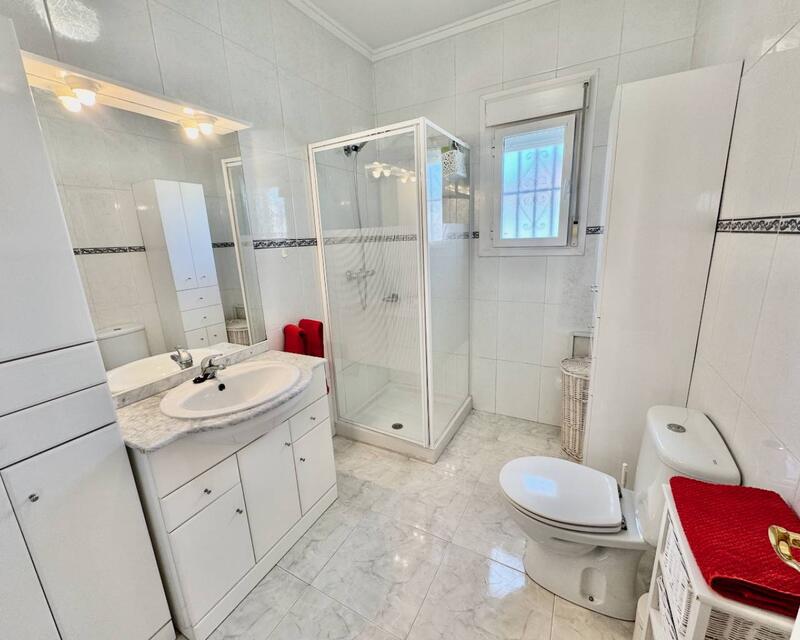 3 slaapkamer Villa Te koop