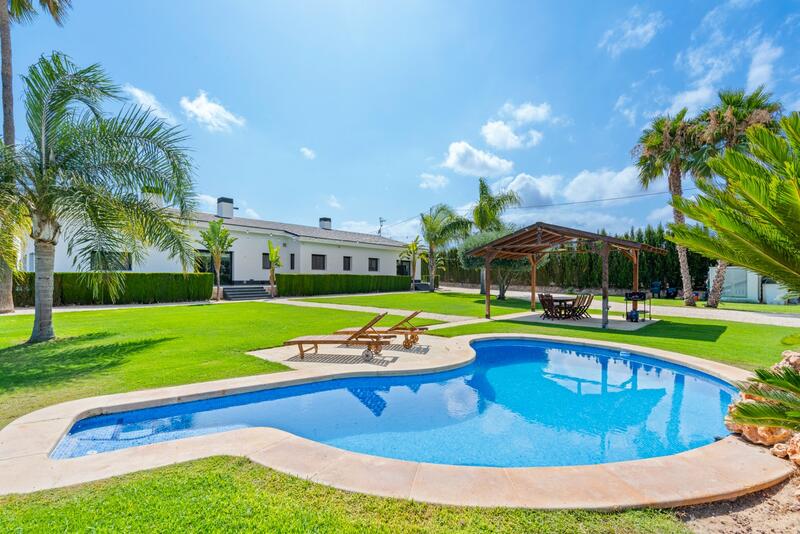 5 bedroom Villa for sale