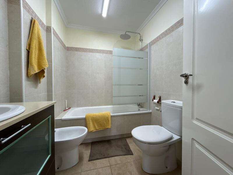 2 slaapkamer Appartement Te koop