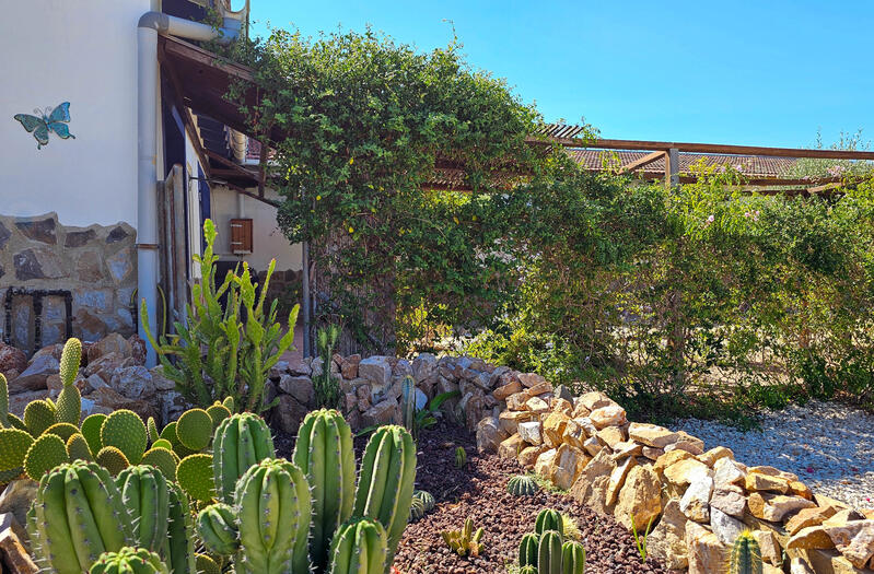 6 bedroom Country House for sale
