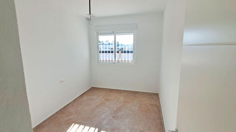 3 Schlafzimmer Landhaus zu verkaufen