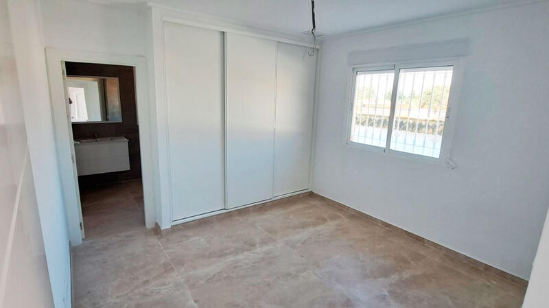 3 Schlafzimmer Landhaus zu verkaufen