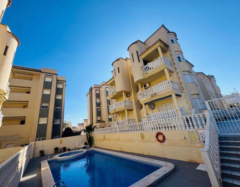 3 bedroom Apartment for sale