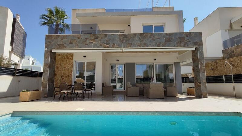 3 slaapkamer Villa Te koop