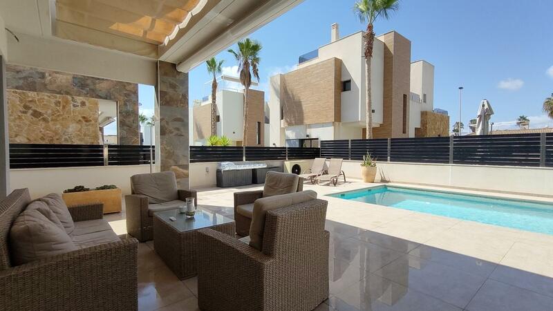 3 slaapkamer Villa Te koop