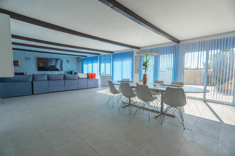 6 bedroom Country House for sale
