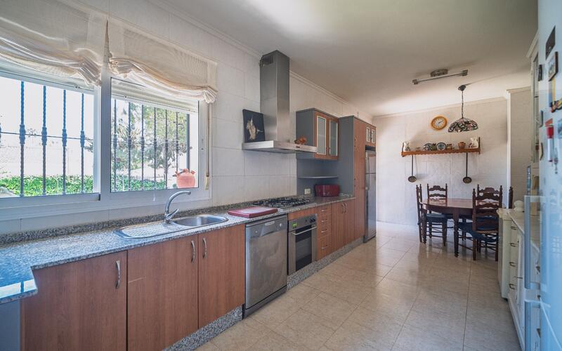 4 Schlafzimmer Villa zu verkaufen