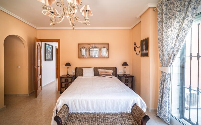 4 Schlafzimmer Villa zu verkaufen