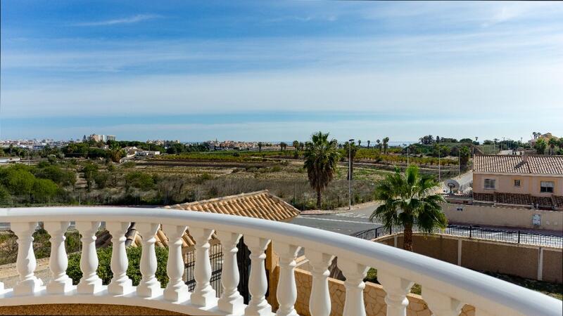 2 bedroom Villa for sale