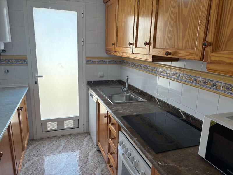 3 slaapkamer Gezinswoning Te koop